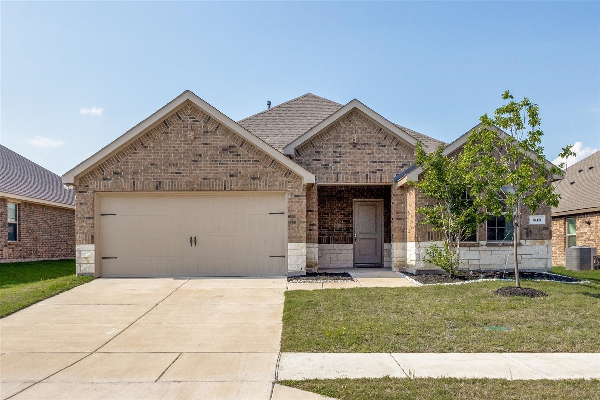 816 Goldenrod Lane – photo 1