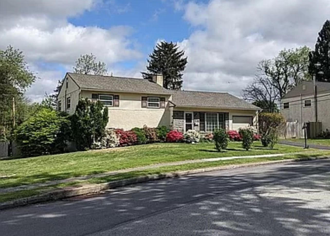 300 Adams Road – photo 1