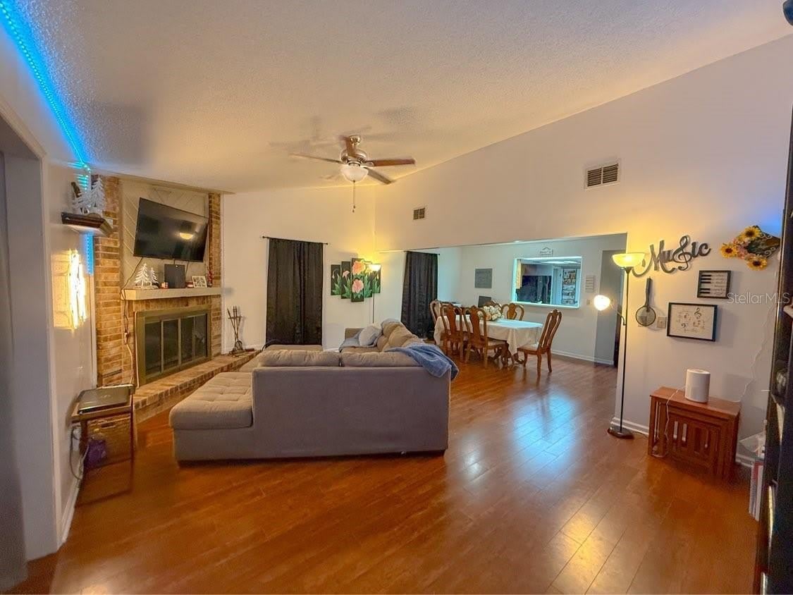 35058 WHISPERING OAKS Boulevard – photo 2