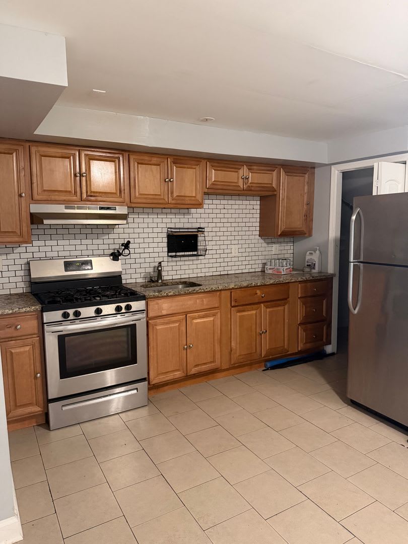 Kelmore Property COMING SOON – photo 5
