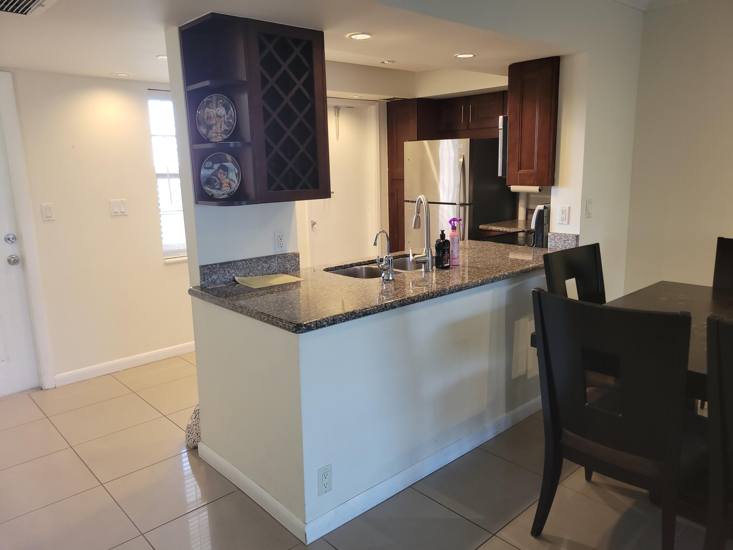 3050 N Palm Aire Drive – photo 3