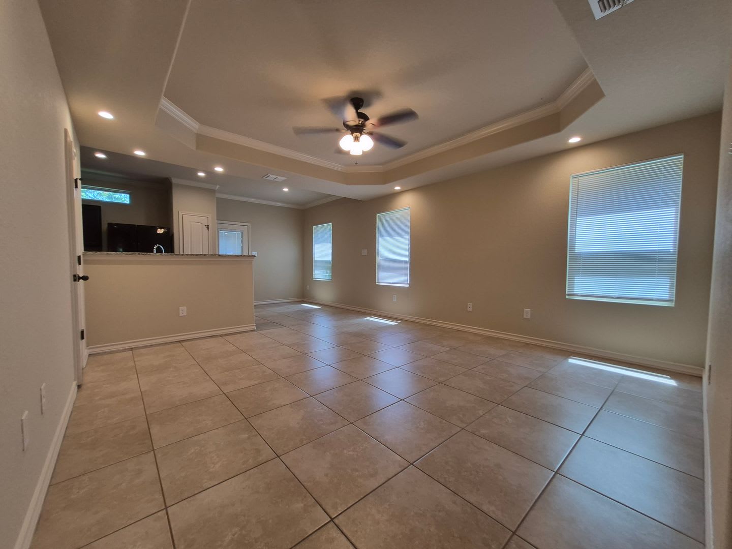 7014 Lakeview Dr 102 San Antonio Tx 78244 – photo 3
