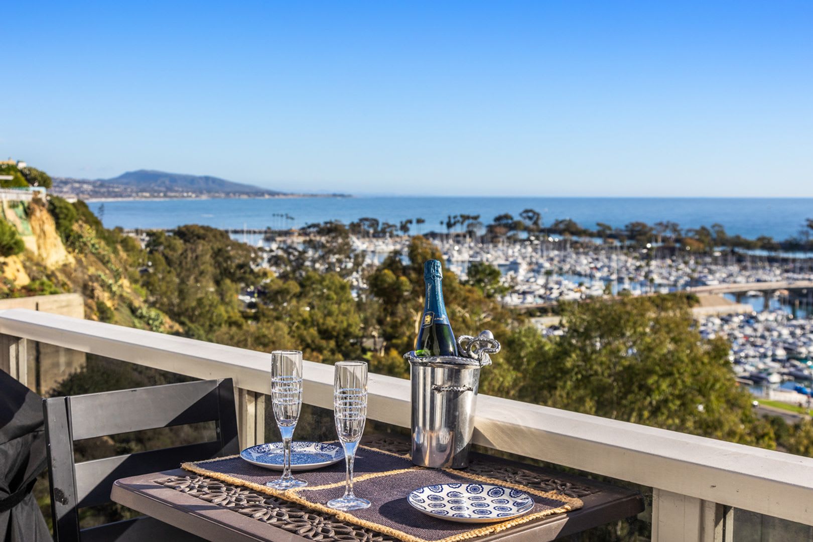 Luxury Executive Coastal Residence – photo 2