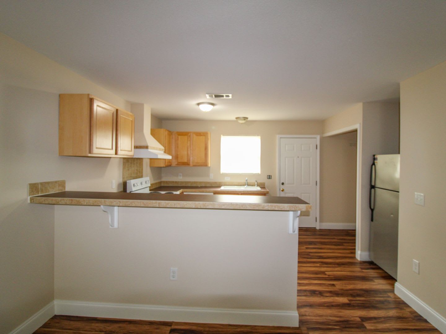 Modern Living Meets Comfort in This Beautiful Duplex – photo 5