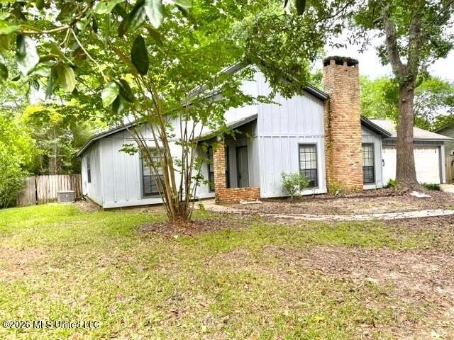 2028 Old Oaks Drive – photo 1