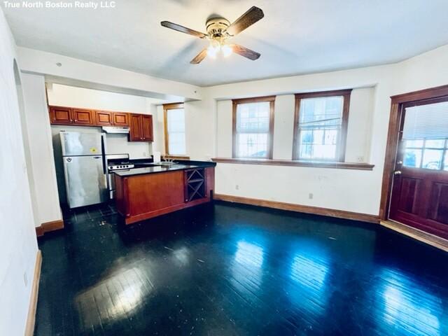 300 North St. – photo 1