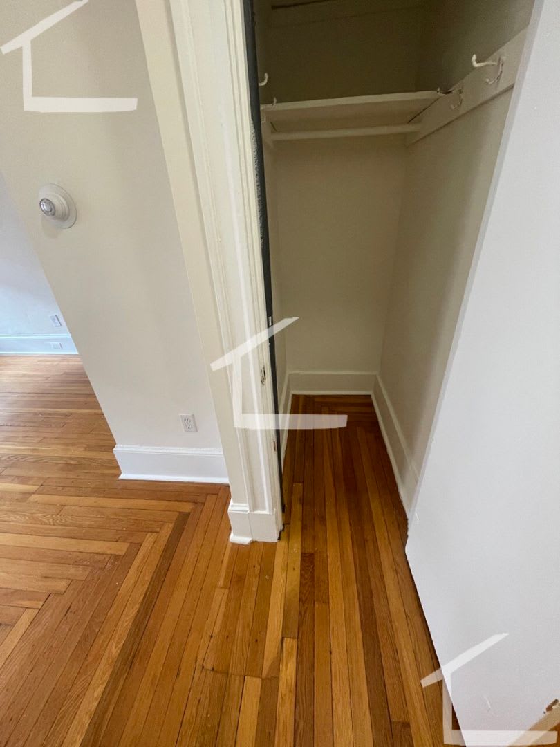 Large Studio Available 6/1/26 – photo 5