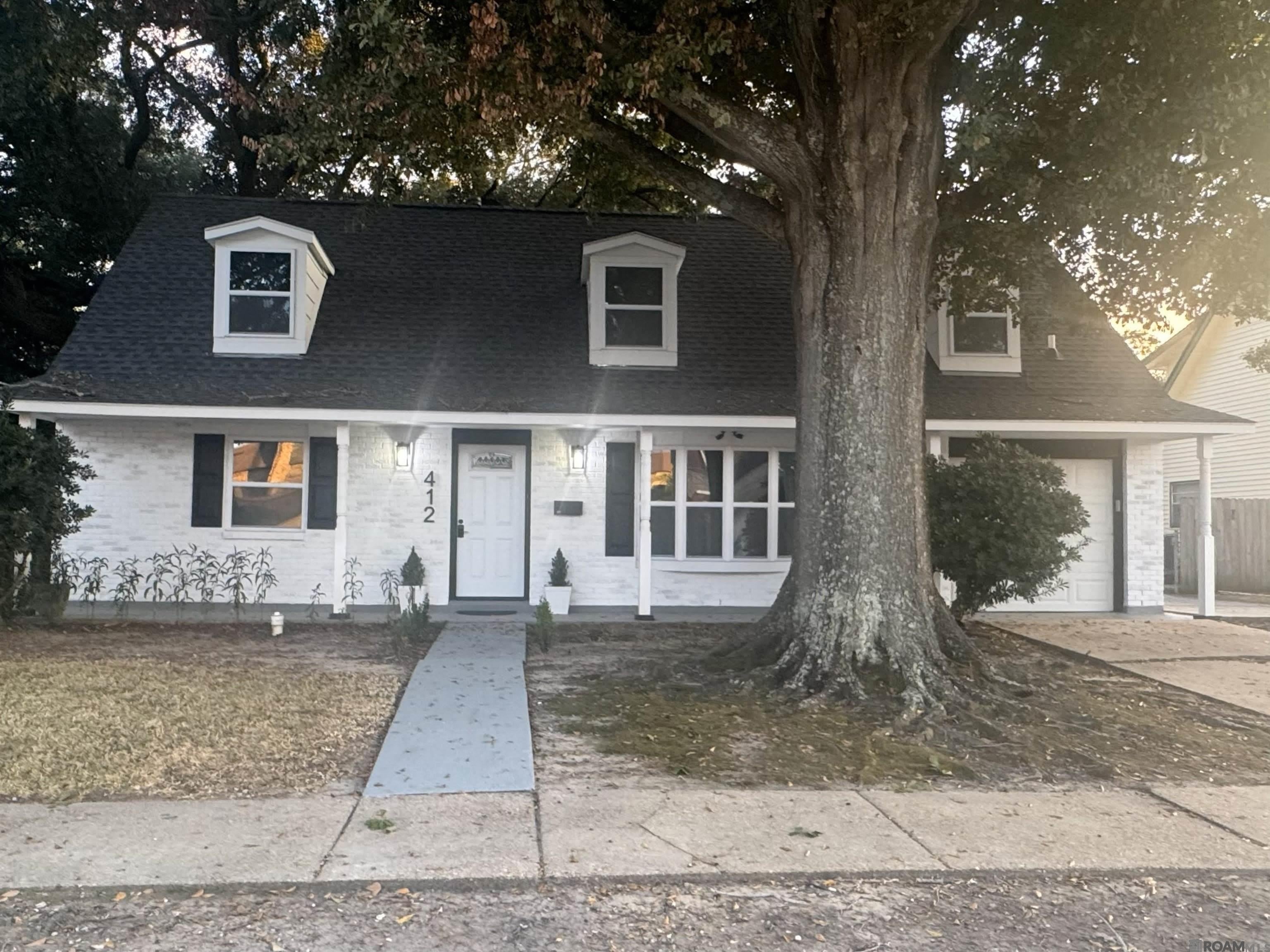 412 Fairway Dr – photo 1