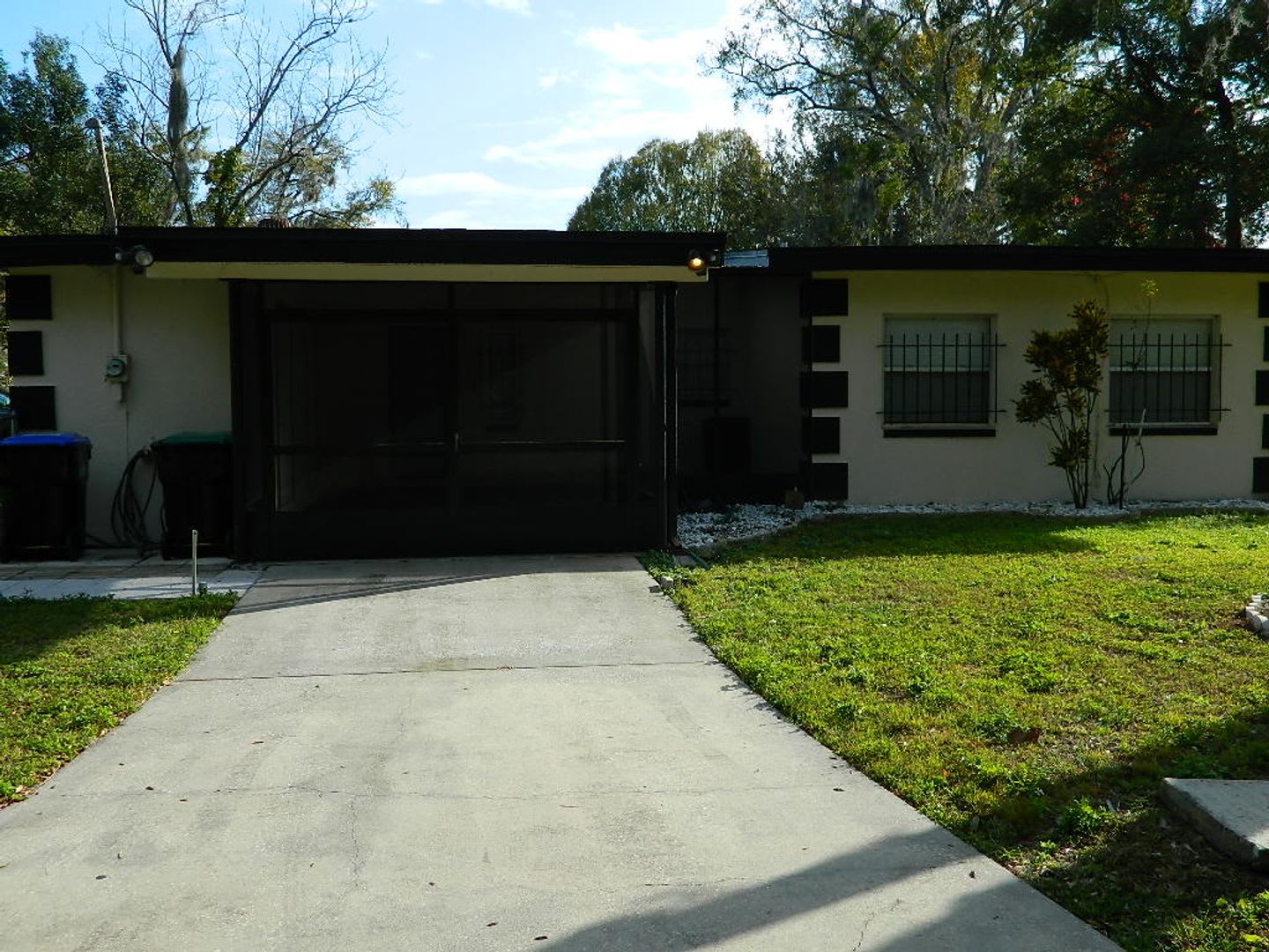 3-Br 2-Baths – photo 2