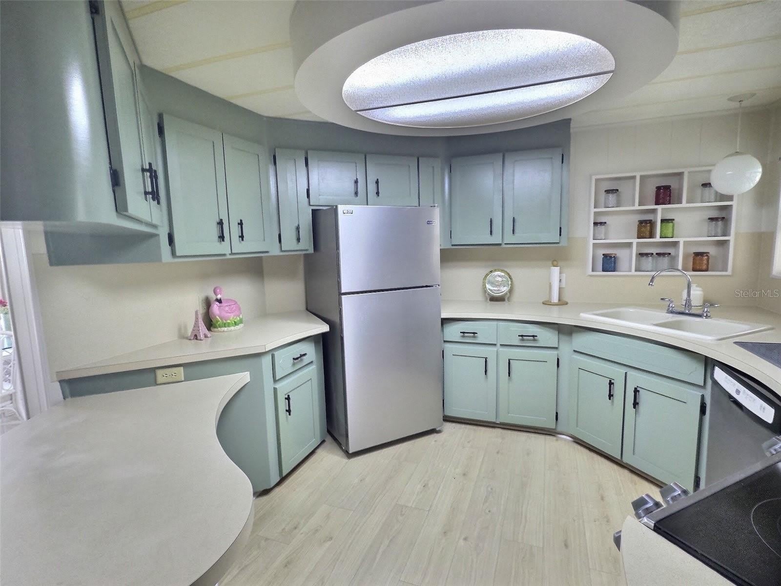 46 Palm Forest Drive – photo 2