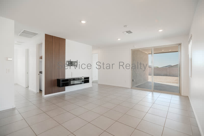 4398 W Janie St – photo 5