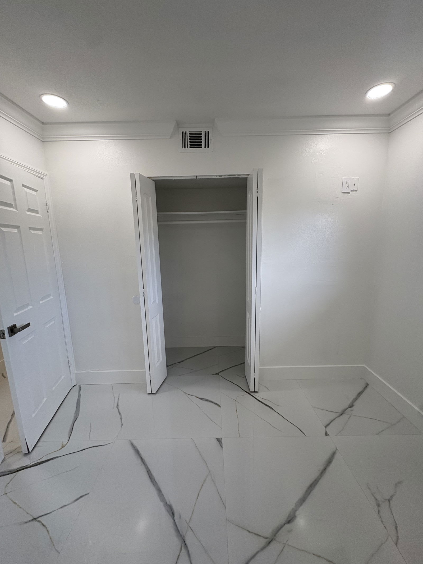 7707 Camino Real – photo 5