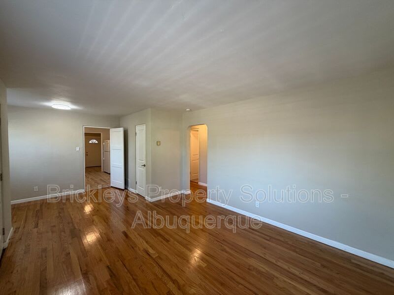602 Quincy St SE – photo 5