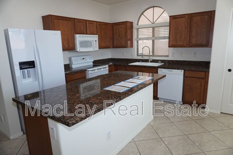 4230 S Mariposa dr – photo 5