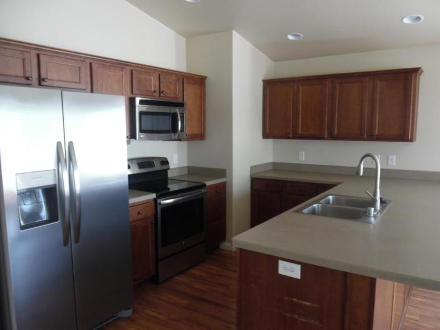 1249 Benjamin Blvd – photo 3