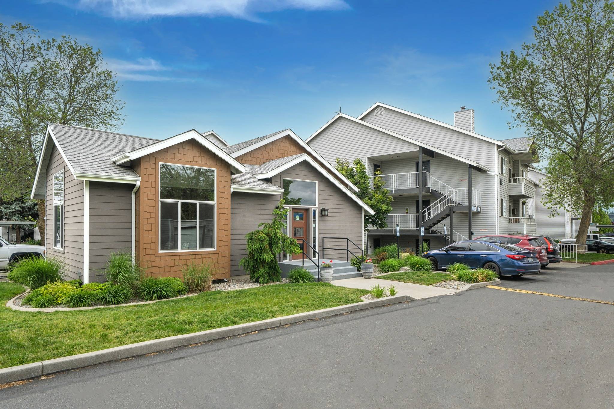 Willowbrook – photo 1