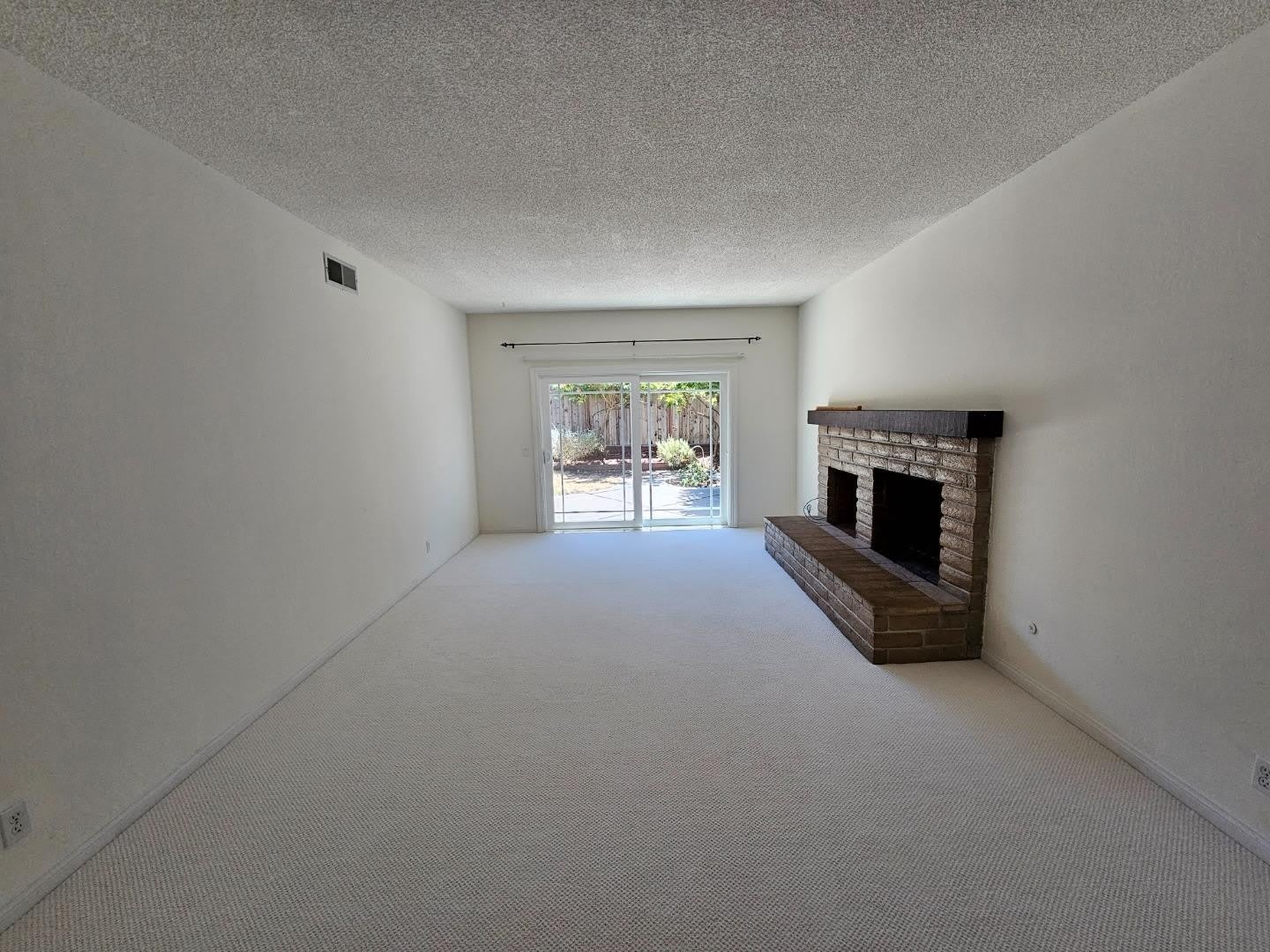 1344 Tarpon St – photo 2