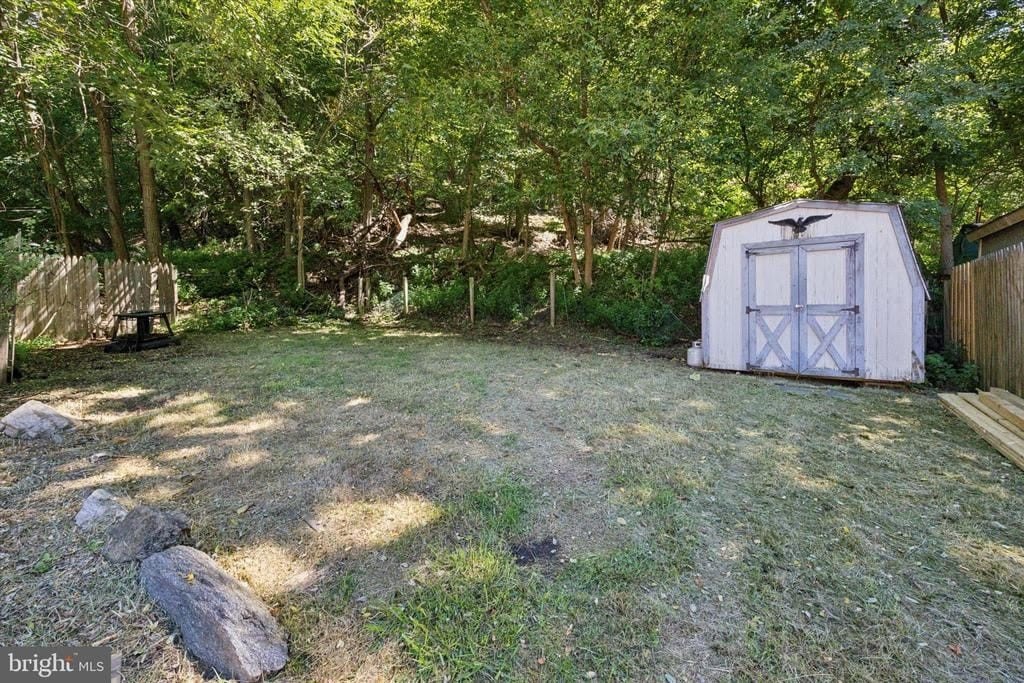 153 PARKER AVENUE – photo 4