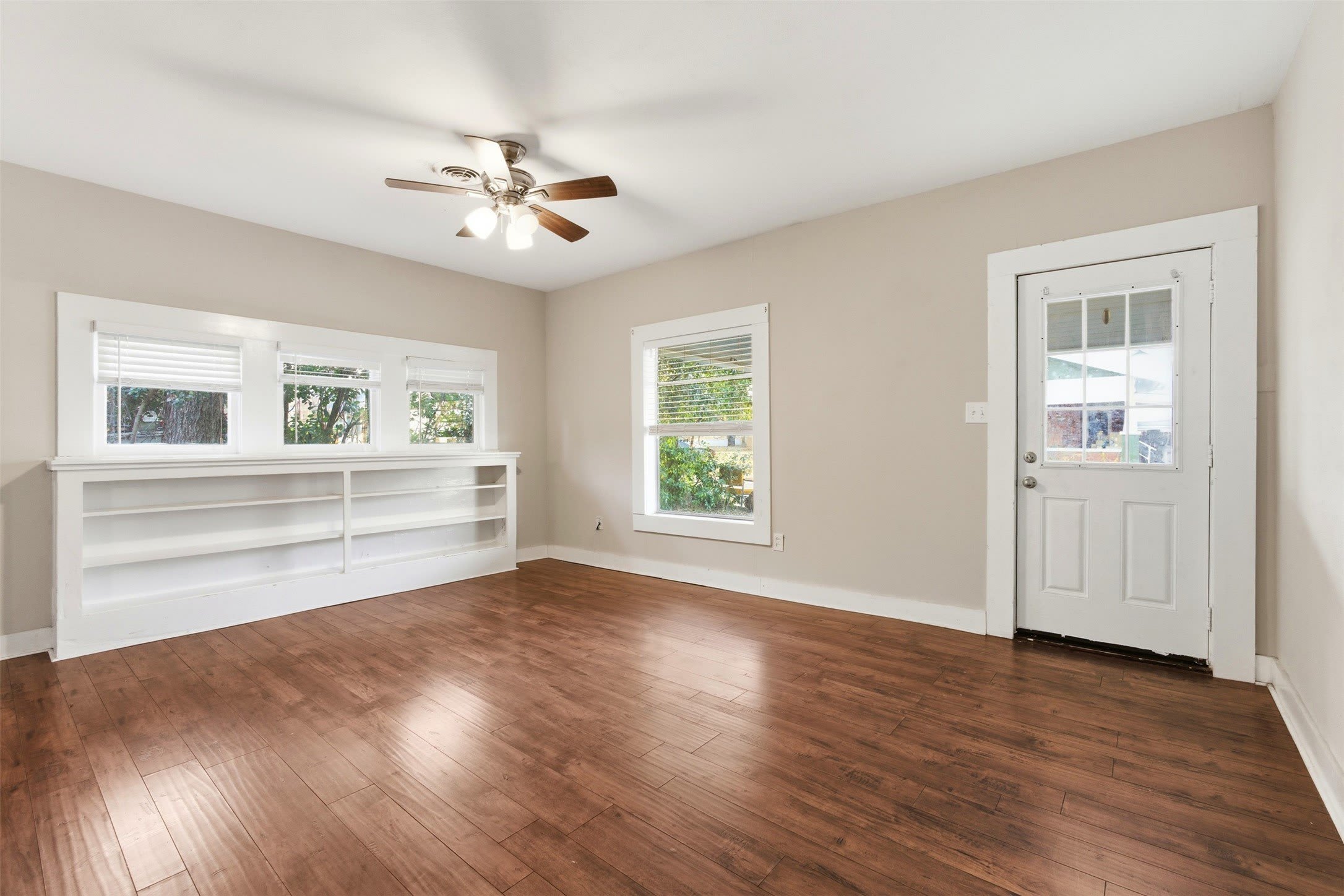 405 College Street – photo 5