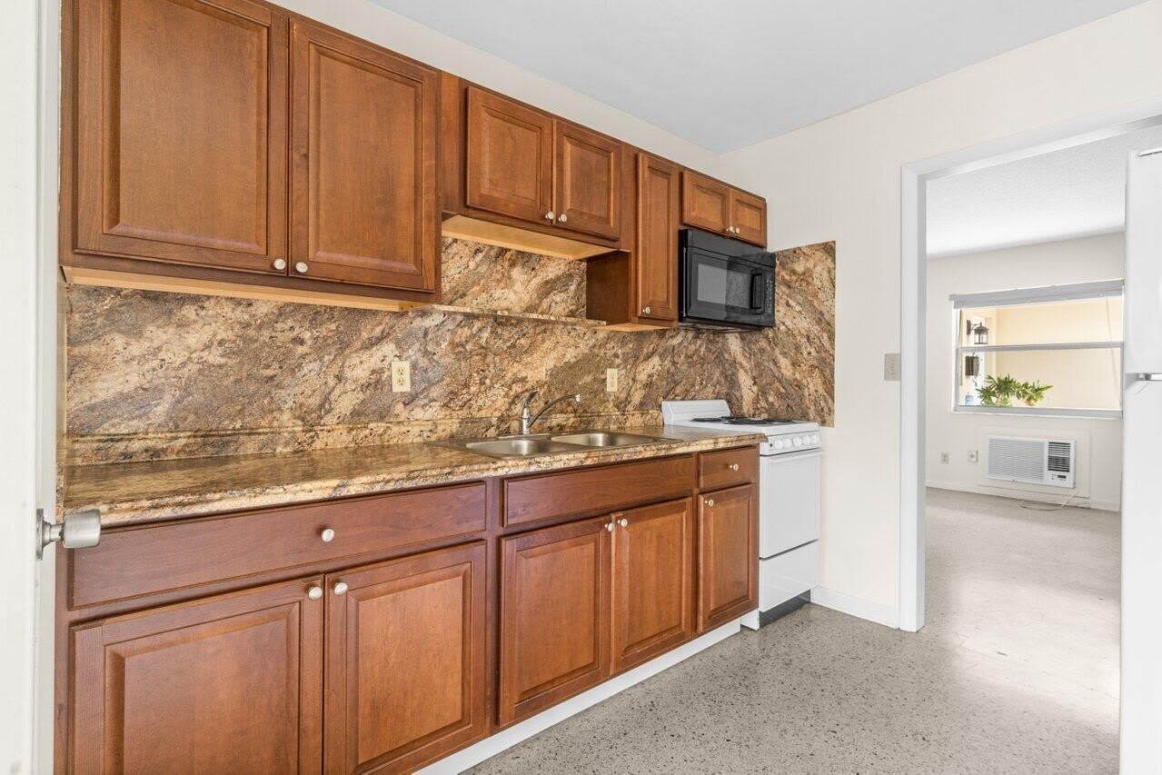 751 Hummingbird Way – photo 4
