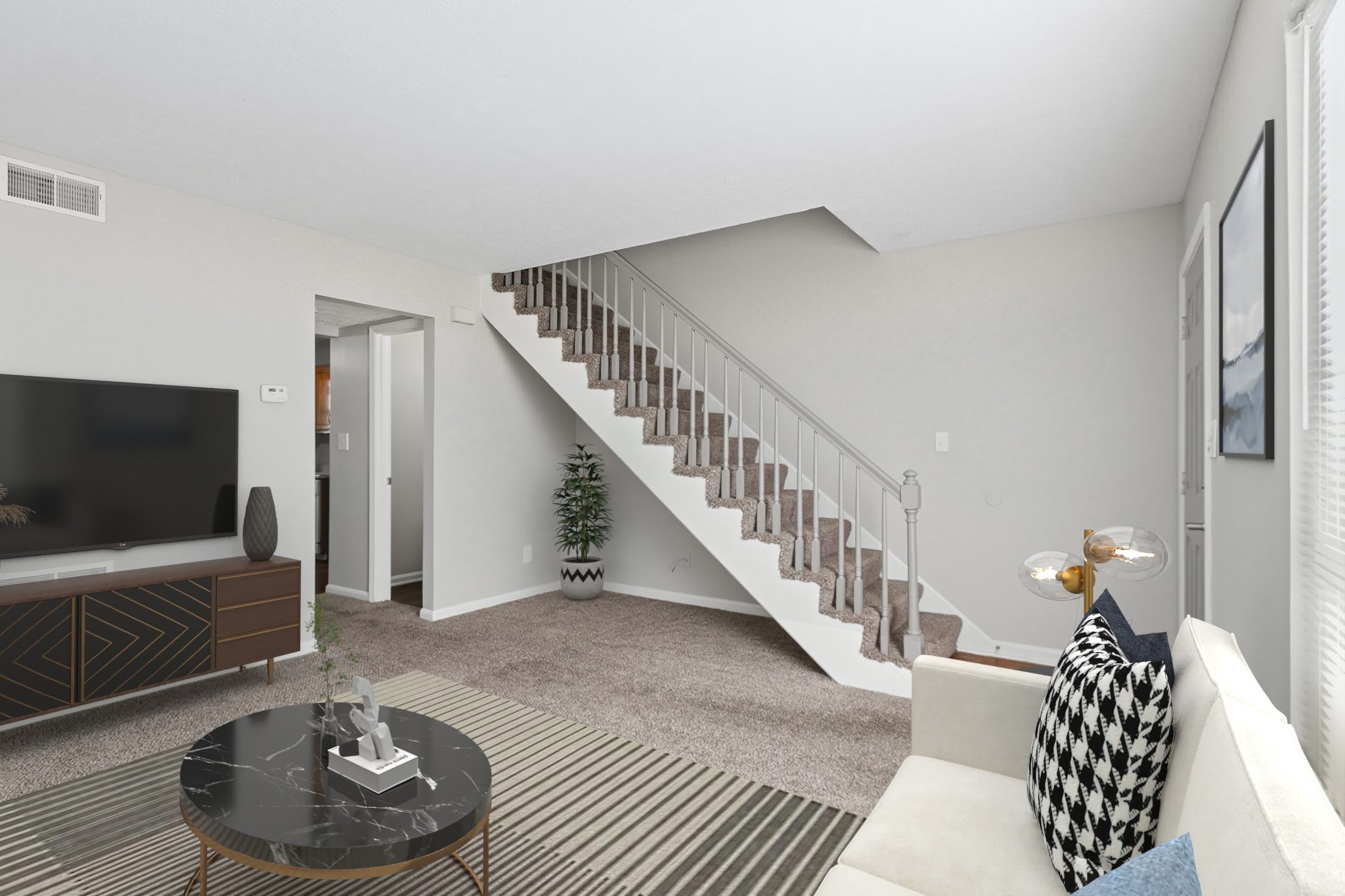 Rosewood Manor – photo 2
