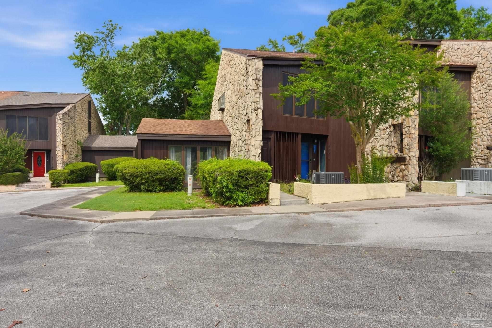 9976 Fairway Villas Ln – photo 1