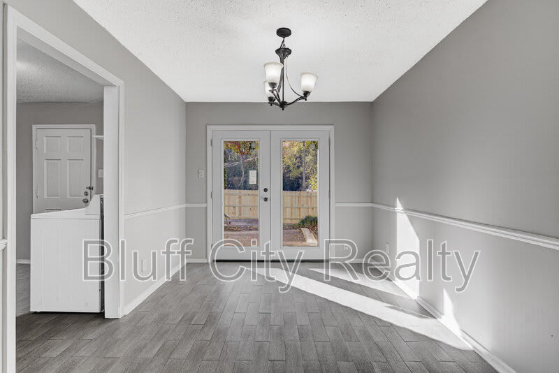 2291 Madison Avenue – photo 4