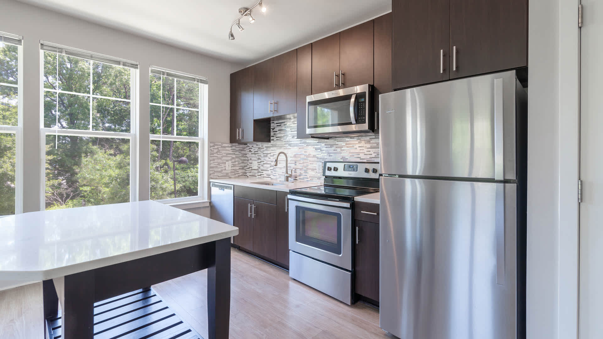 Radiant Fairfax Ridge Apartments – photo 5