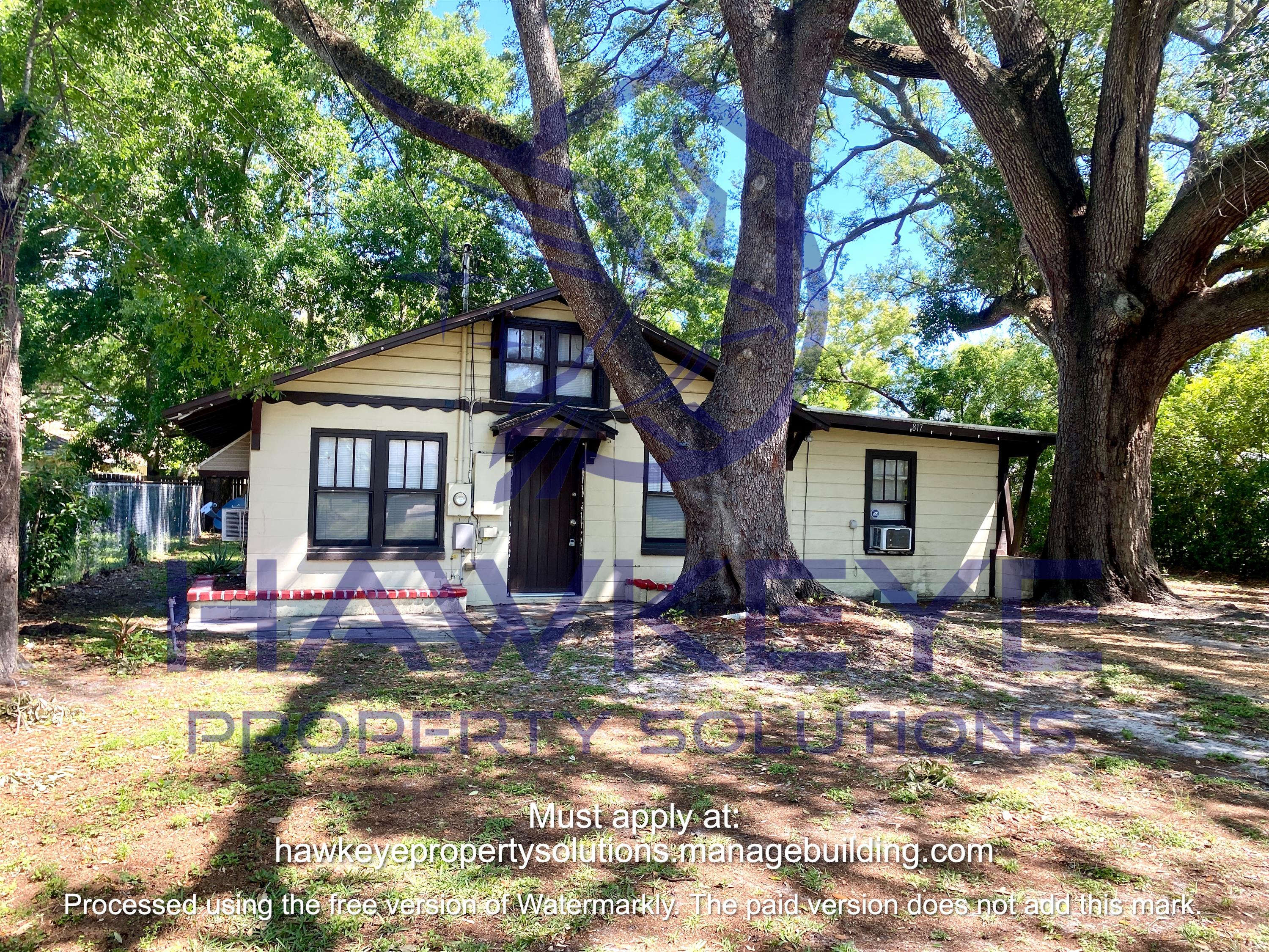817 West Queen Street – photo 1