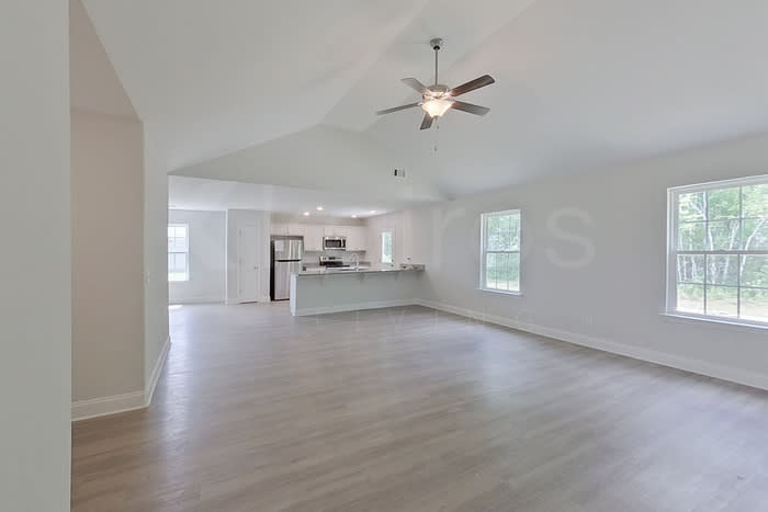 223 Western Red Cedar Drive – photo 4
