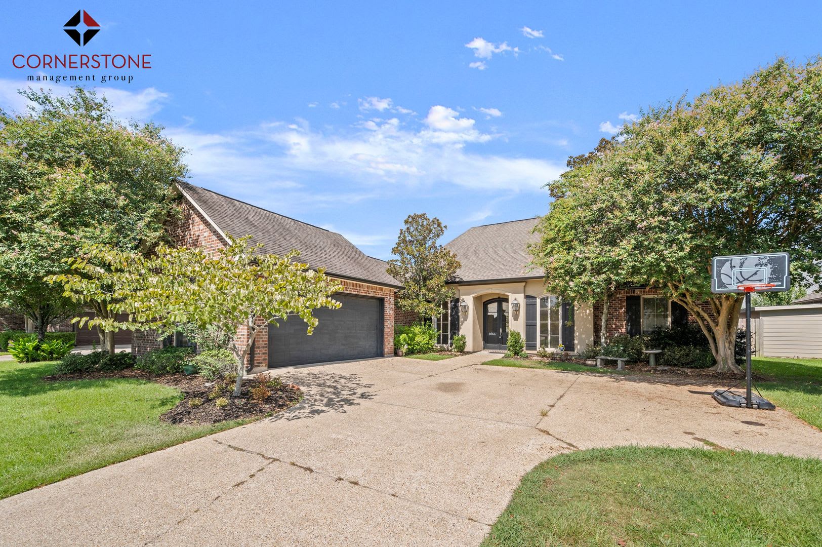 LOCATED OFF OF AIRLINE BY INDUSTRIPLEX! 4 BEDROOM, 3 BATHROOM! – photo 2