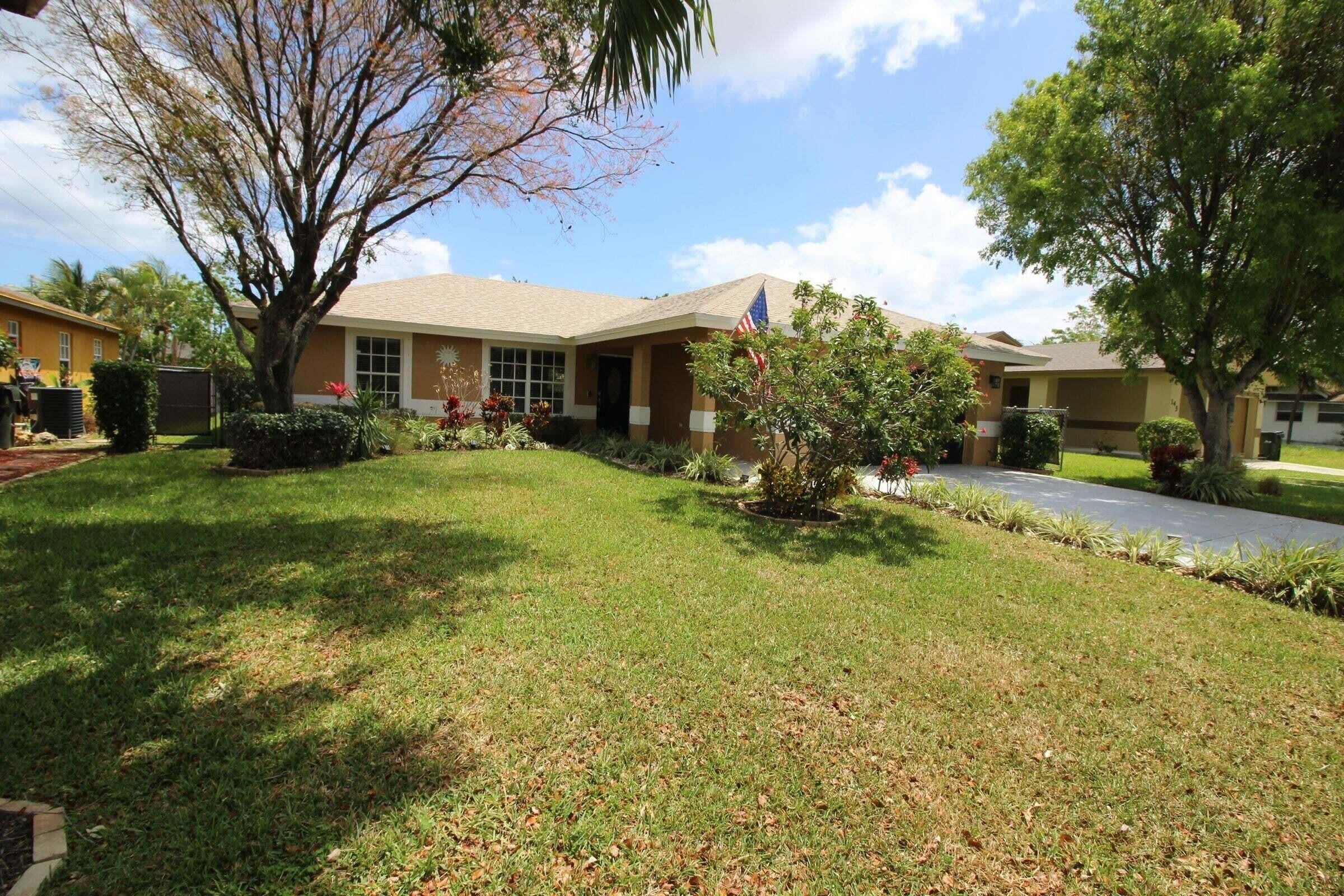 147 NW 10th Avenue – photo 3