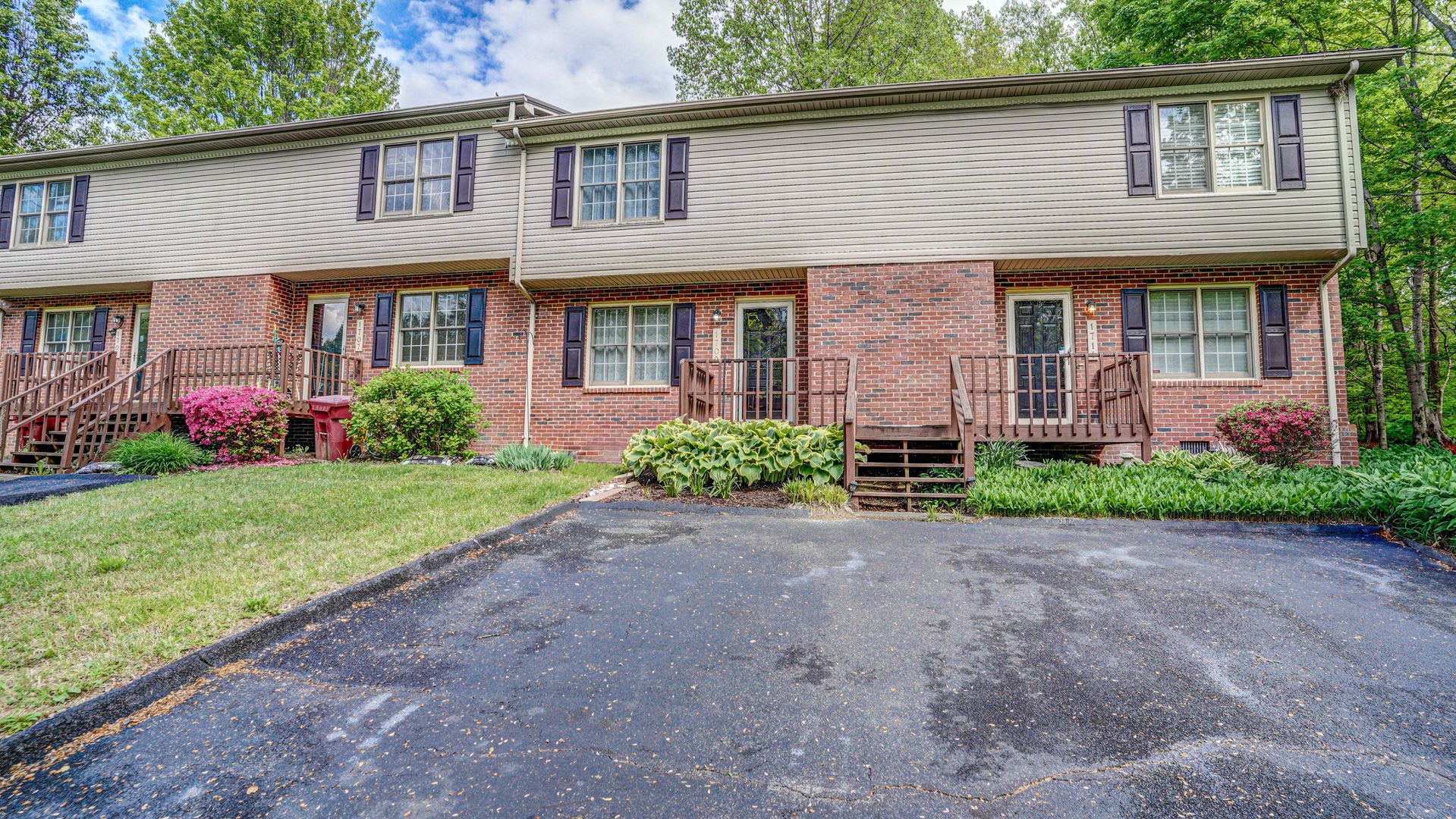 2 Bdrm / 1.5 Bath Townhouse in Johnson City – photo 1