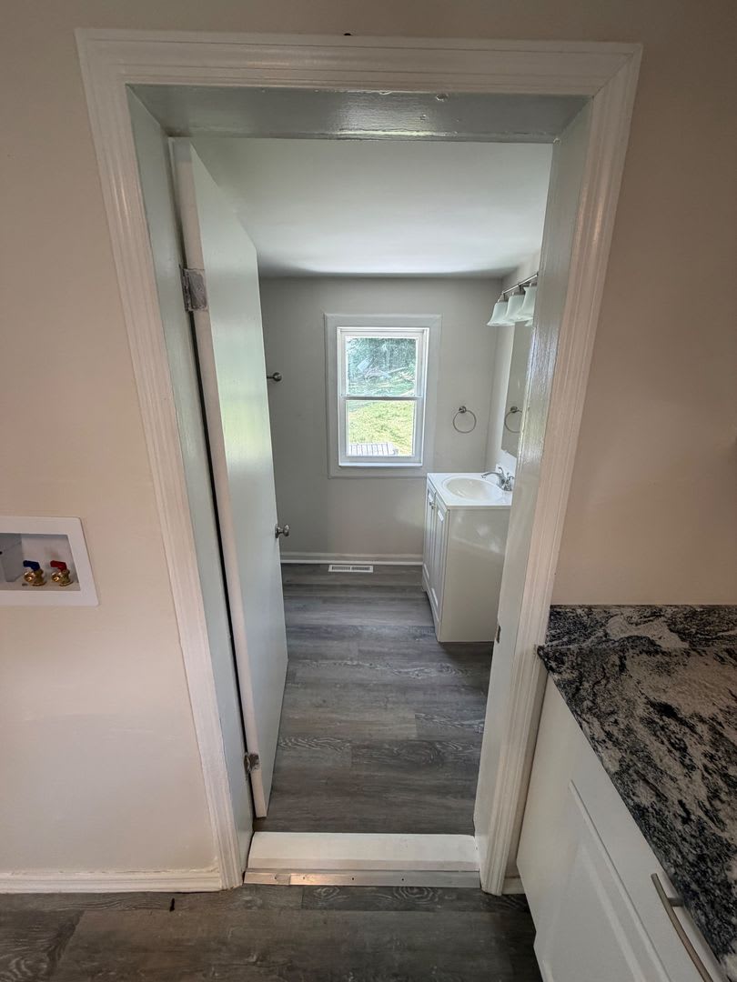 Fully Renovated 3BR Home – photo 2