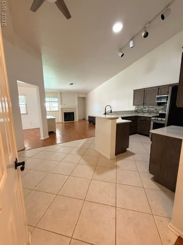 875 Serpentina Ave. – photo 5