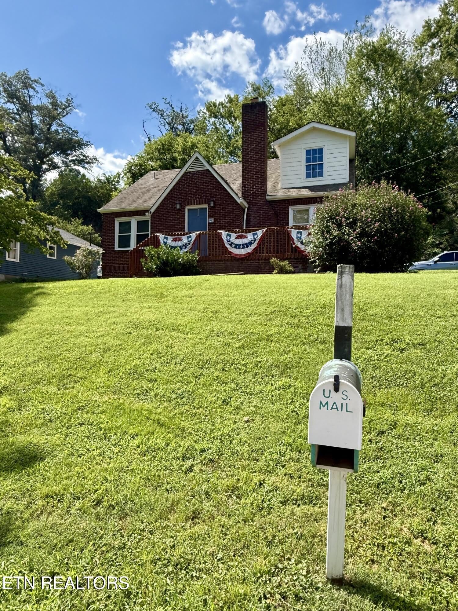 1717 Lenland Ave – photo 1