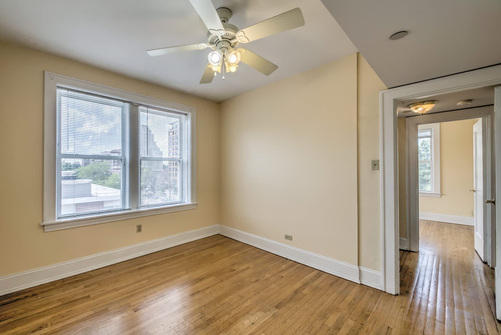 4616 Lindell Blvd. (Carleton Apt) – photo 4
