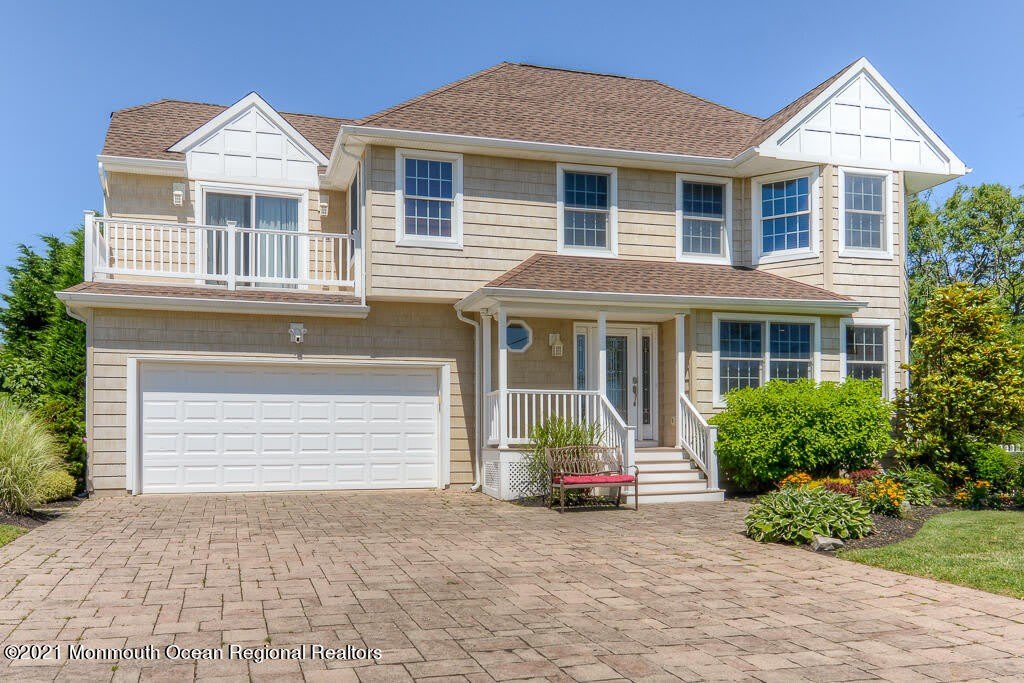 1603 Lake Avenue – photo 3