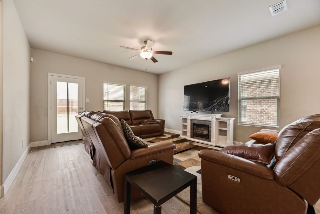605 Willet Drive – photo 3