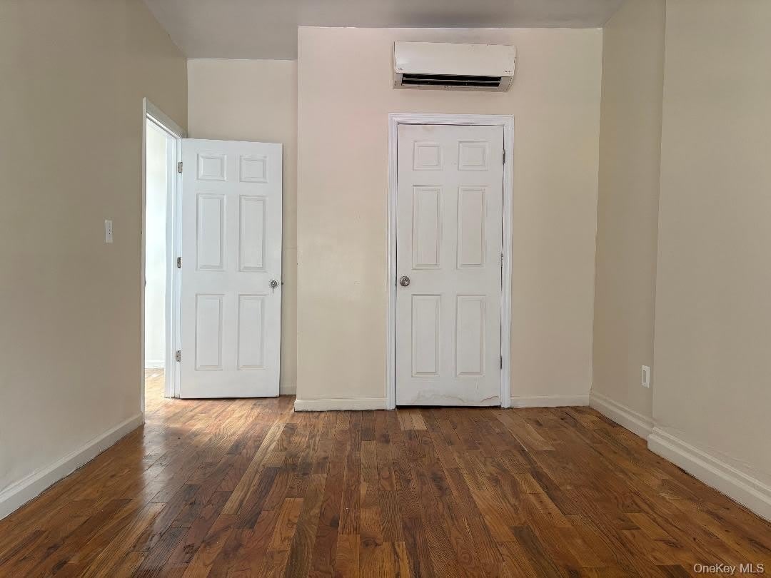 342 E 194th Street – photo 4