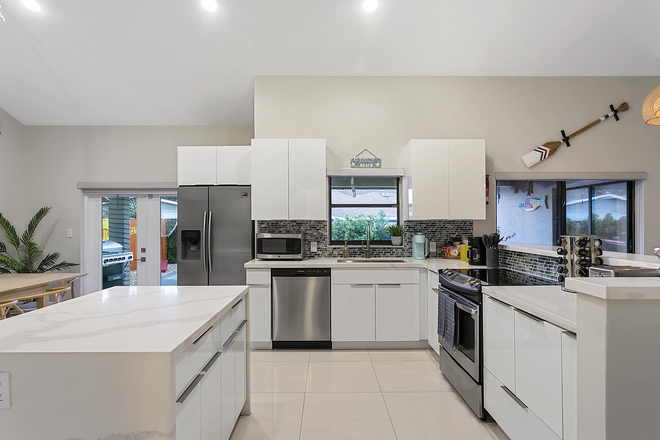 231 SE 8th Street – photo 5