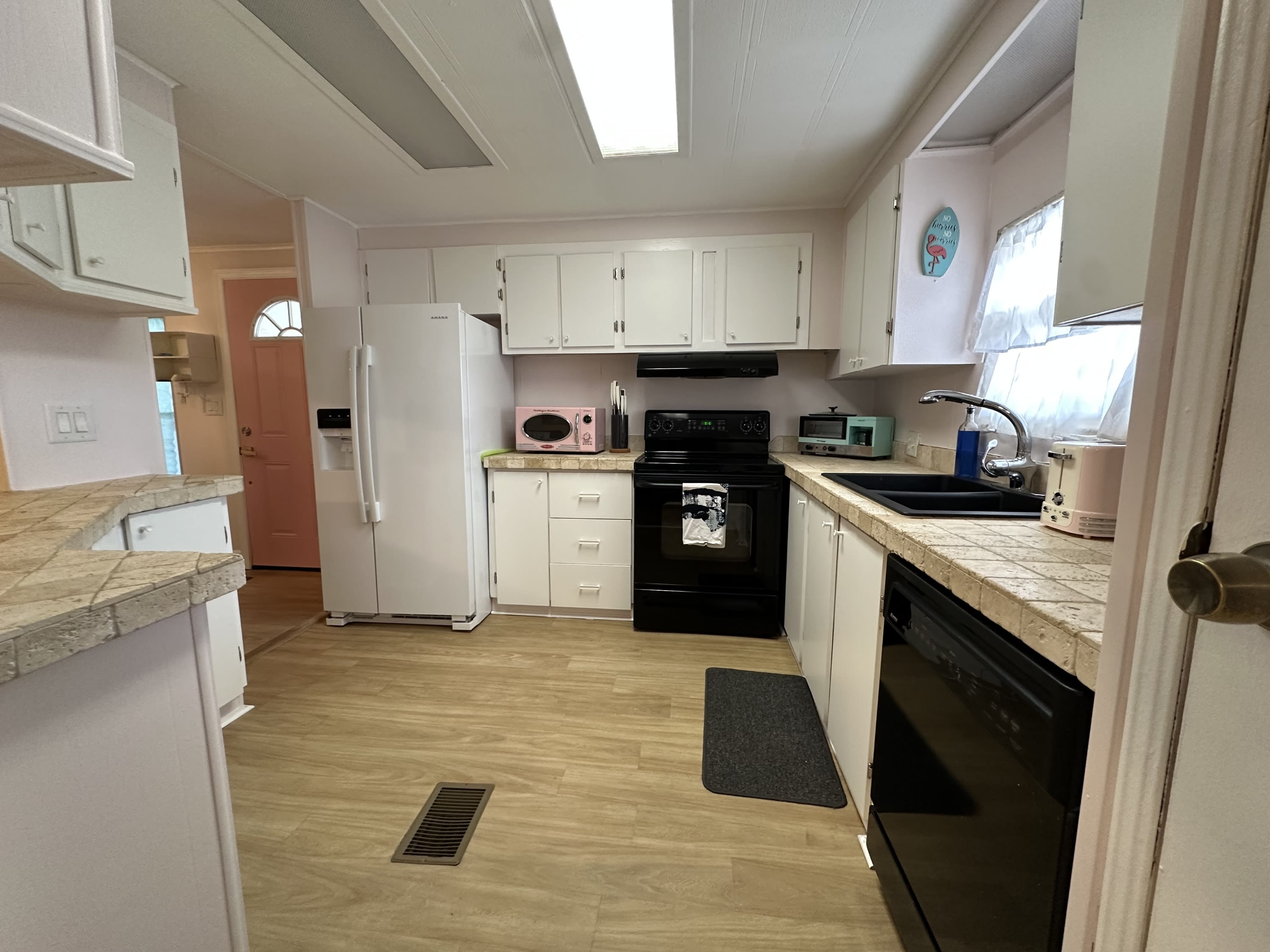283 Apricot Street – photo 5