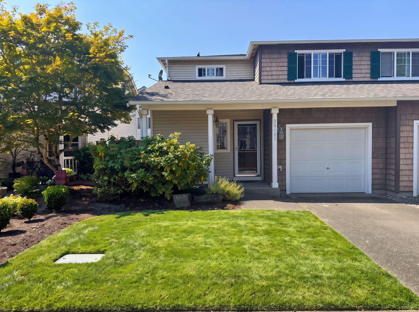 2Bd/2.5Ba Maple Valley Townhome – photo 1