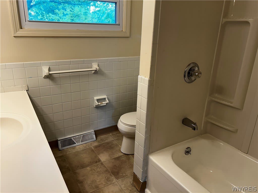180 Greenfield Drive – photo 5