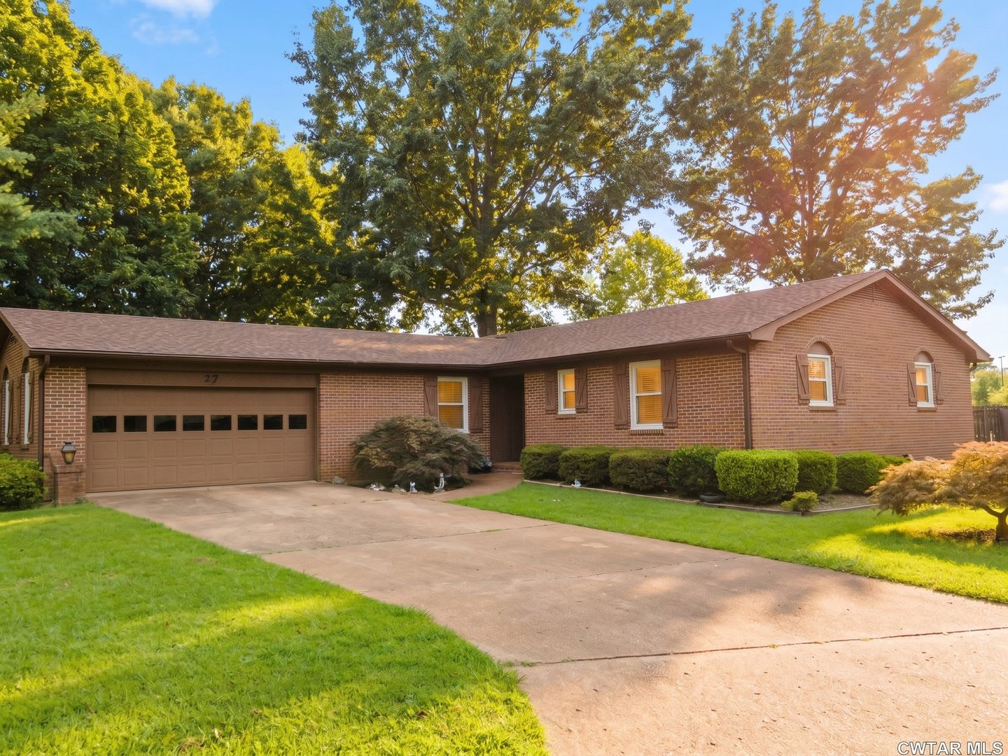 NEWLEY UPDATED HOME! AVAILABLE NOW!!! – photo 1