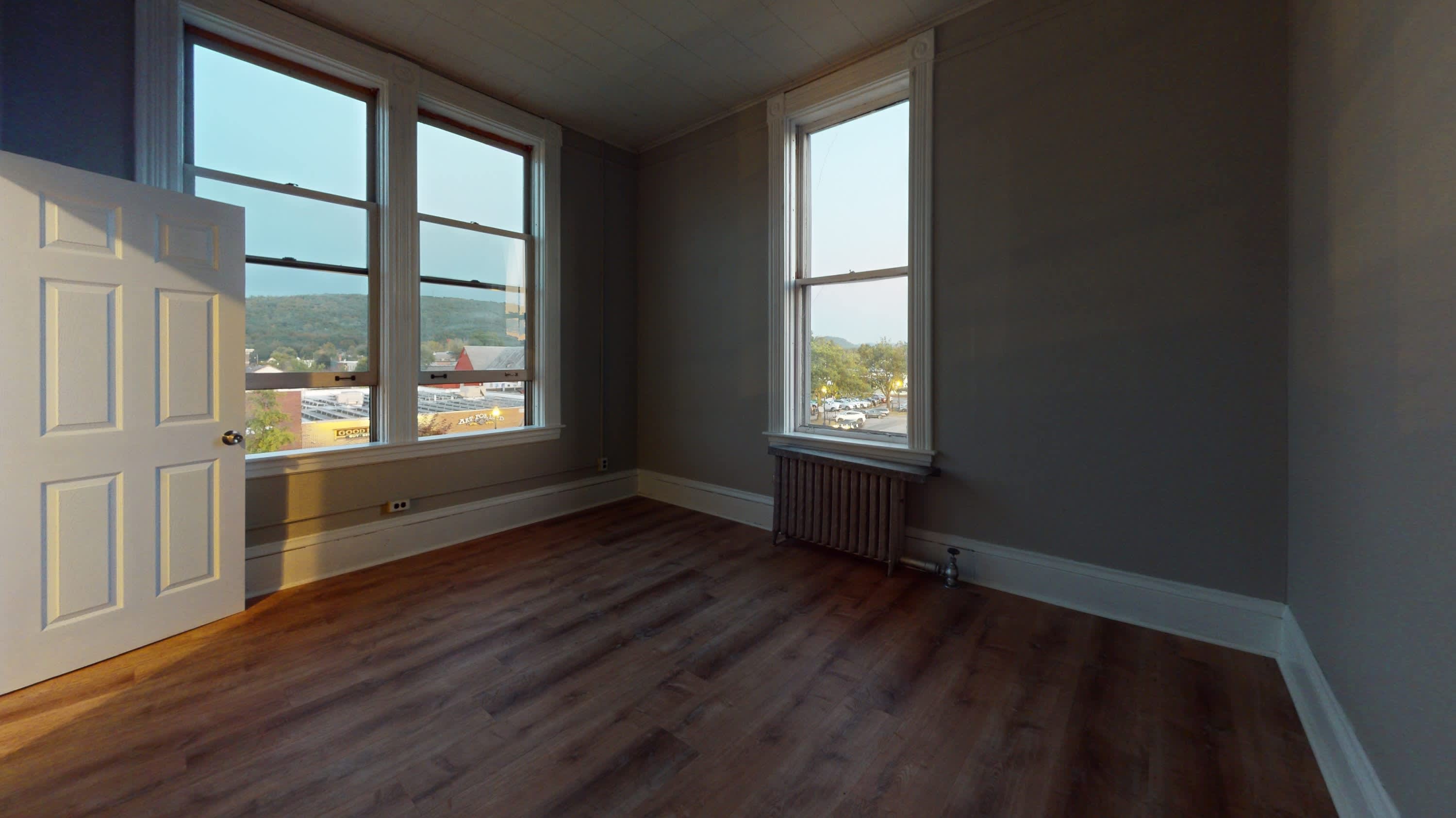 101 Main Street – photo 2