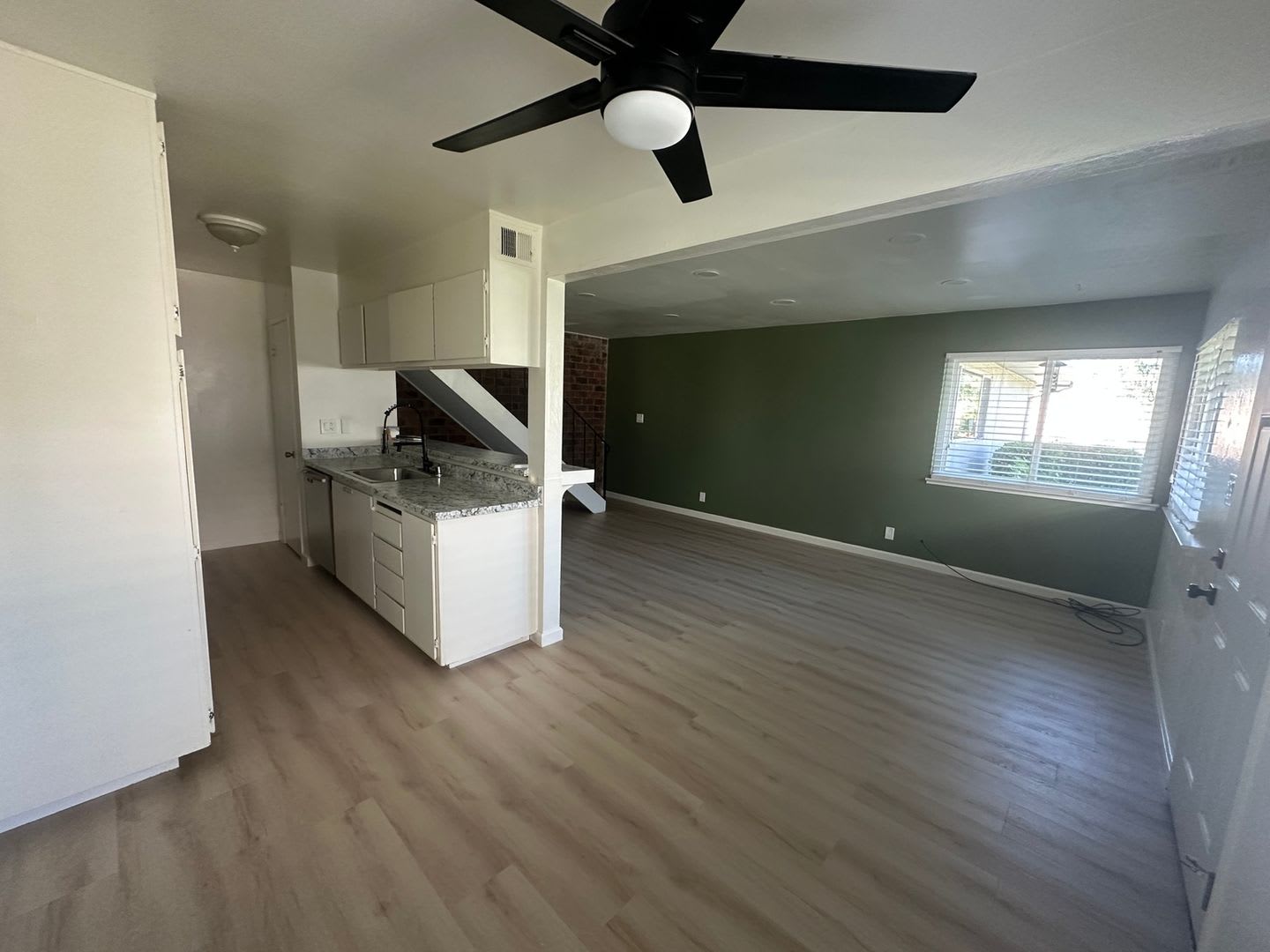 Charming 2BR Condo in Auburn – photo 4
