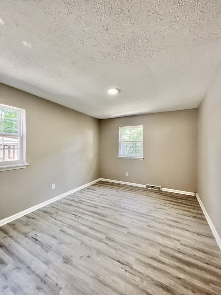 1362 Dix Drive – photo 1