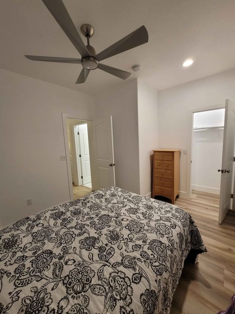 Newer Furnished Northwest ADU – photo 4