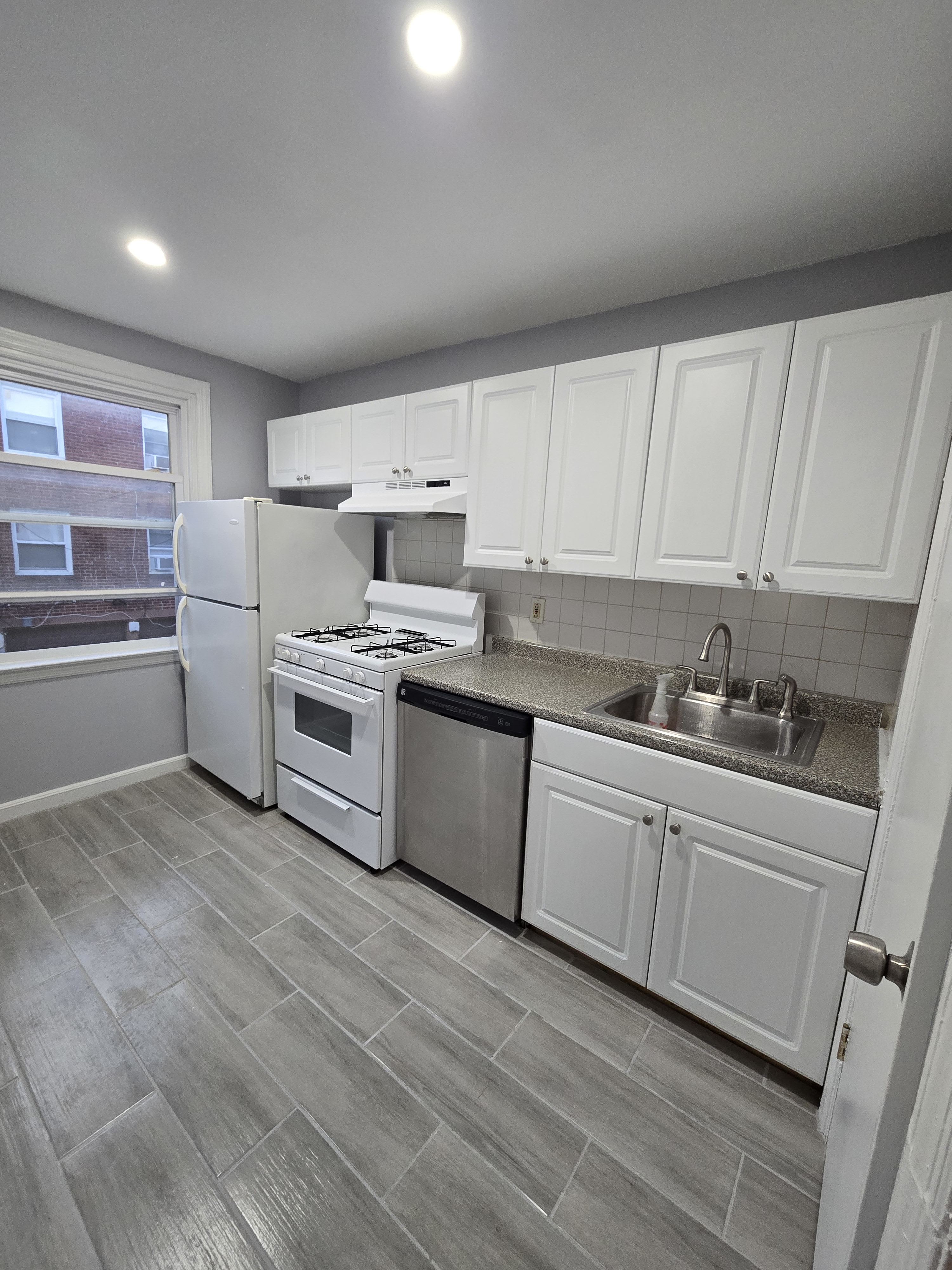 6338 Gardenia St – photo 2